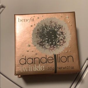 Benefit Dandelion Twinkle Highlighter NWOT